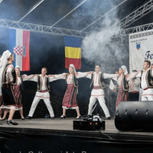 Festivalul Internațional de Folclor &quot;Plaiurile Mioritei&quot; la Buzău