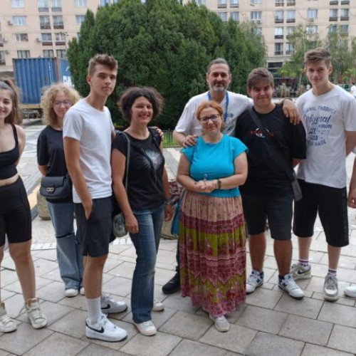 Echipa de la Liceul Teoretic de Informatica &quot;Alexandru Marghiloman&quot; Buzau concurează pentru Premiul de Popularitate la festivalul &quot;Boovie&quot;