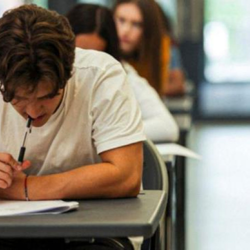 Începe sesiunea de examene naționale pentru Bacalaureat