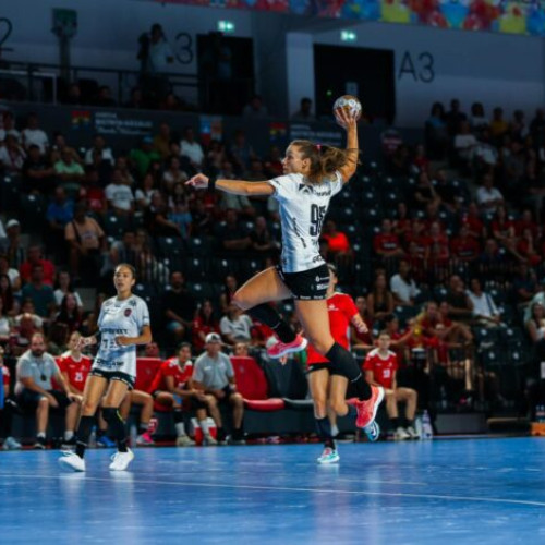 Rezultate importante în precampionat pentru echipele de handbal