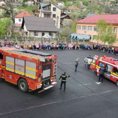 Doar 200 de clădiri din învățământ au autorizație de securitate la incendiu în județul Buzău