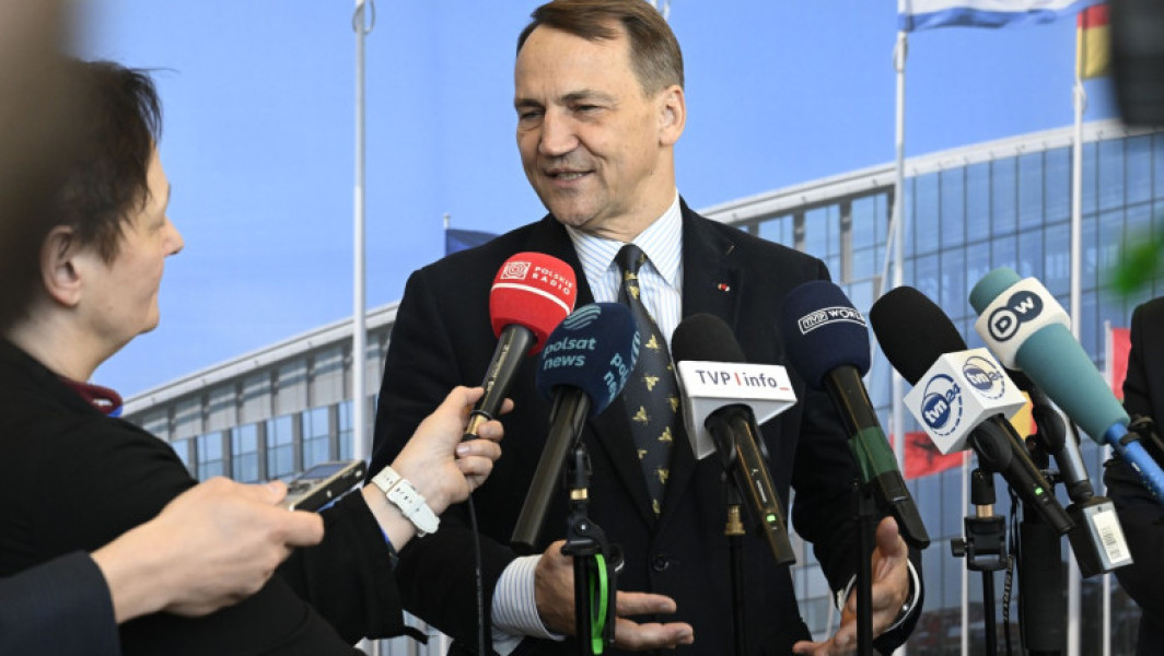Ministrul polonez de externe critică atacurile Rusiei asupra Ucrainei