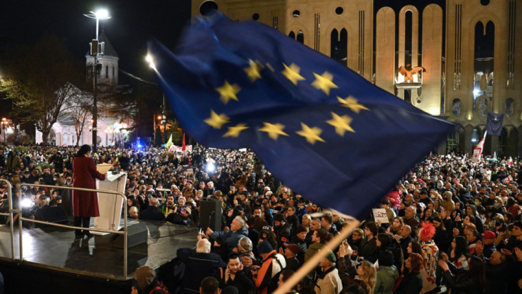 Concedieri masive în Georgia din cauza protestelor pro-UE
