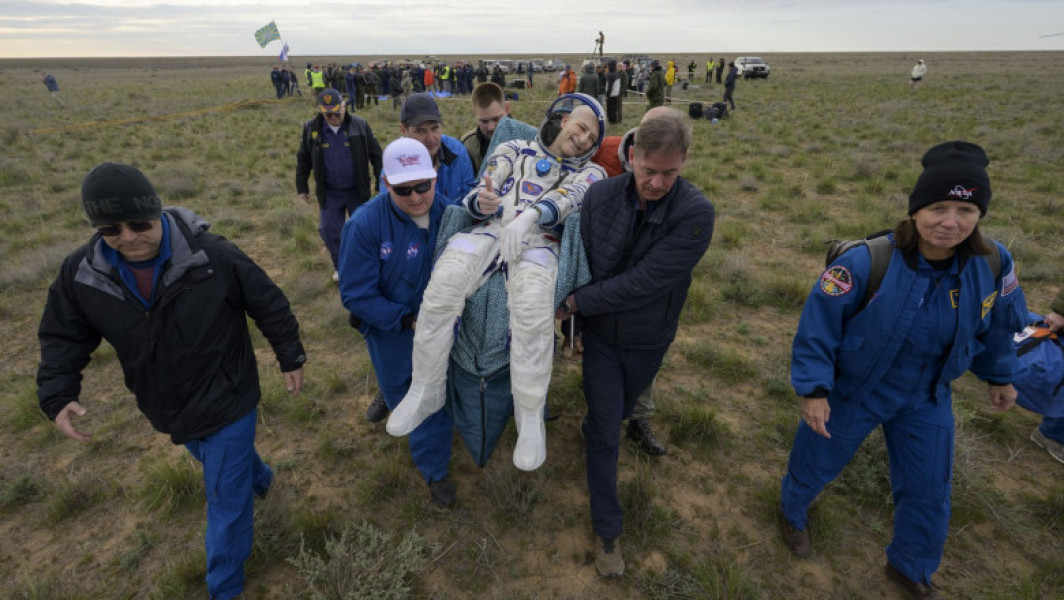 Don Pettit, cel mai vârstnic astronaut american, s-a întors acasă de ziua sa