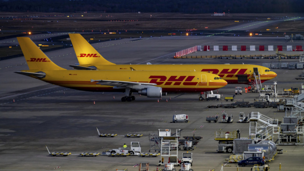 DHL Express suspendă livrările către SUA pentru colete peste 800 de dolari
