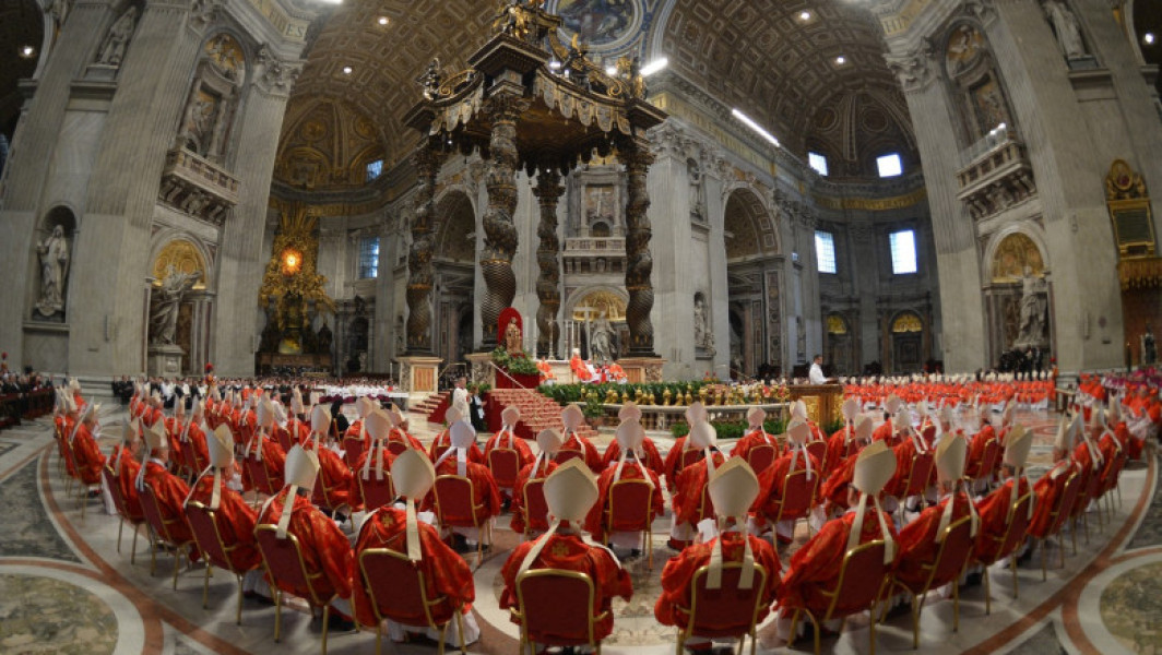 Vaticanul începe pregătirile pentru succesiunea Papei Francisc