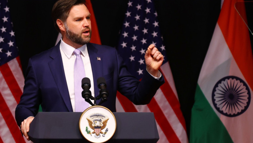 J.D. Vance dă un ultimatum Ucrainei în contextul negocierilor de pace