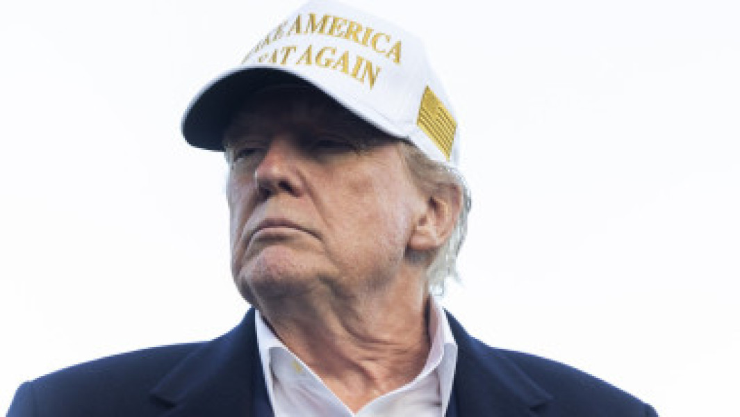 Medvedev îl laudă pe Trump și critică Uniunea Europeană