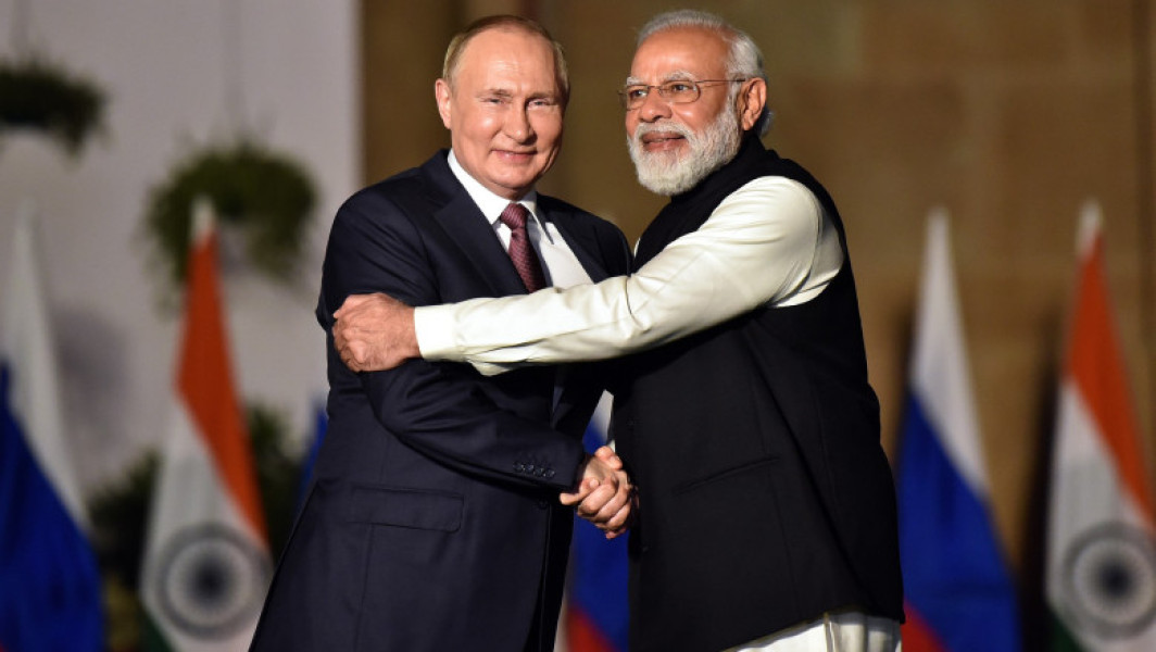 Putin acceptă invitația lui Modi de a vizita India