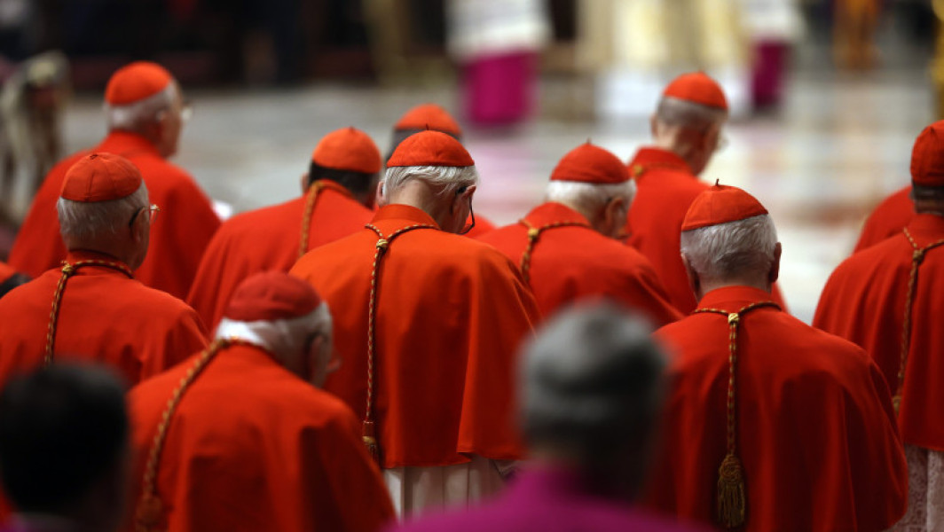 Vaticanul dezactivează rețeaua de telefonie mobilă pentru conclav