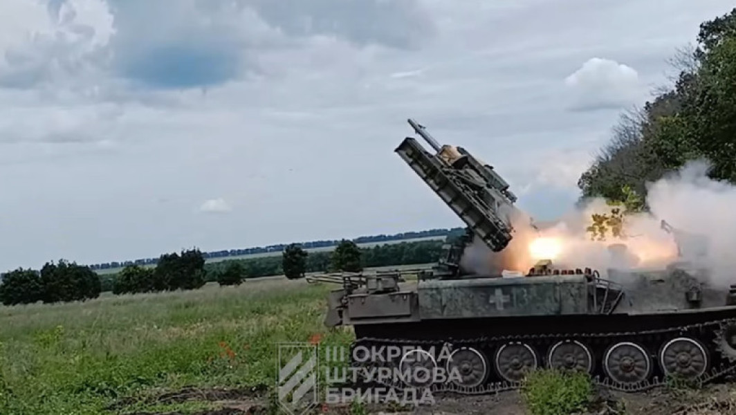 Brigada a 3-a de asalt din Ucraina prezintă sistemul mobil de rachete Dragon H73