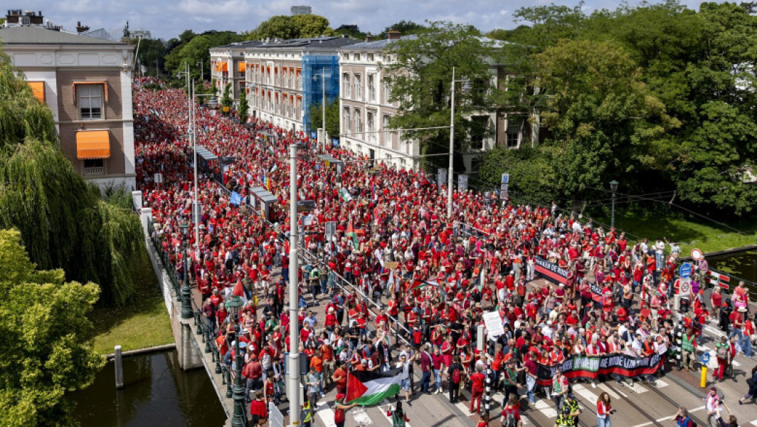 Proteste masive la Haga împotriva ofensivei Israelului în Gaza