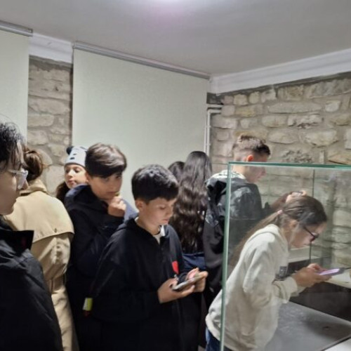 FOTO / Elevi din București, lecție vie despre biodiversitate, știință și tradiție la Buzău