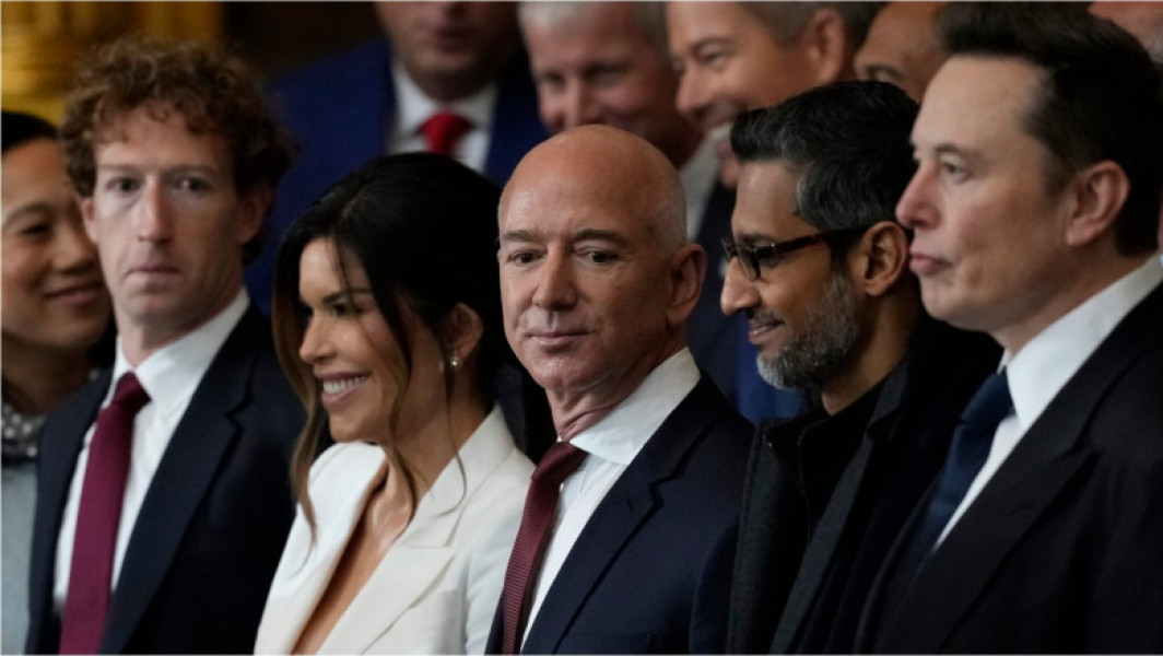 rivalitatea dintre Trump, Musk și Bezos: cine are cele mai mari câștiguri în spațiu