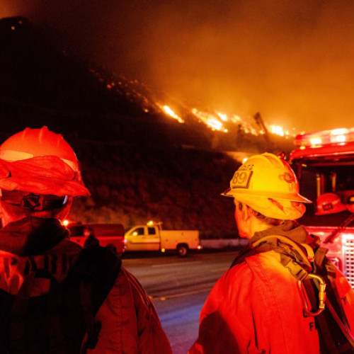 Incendiul &quot;Madre&quot;, cel mai mare din anul acesta în California, continuă să facă ravagii