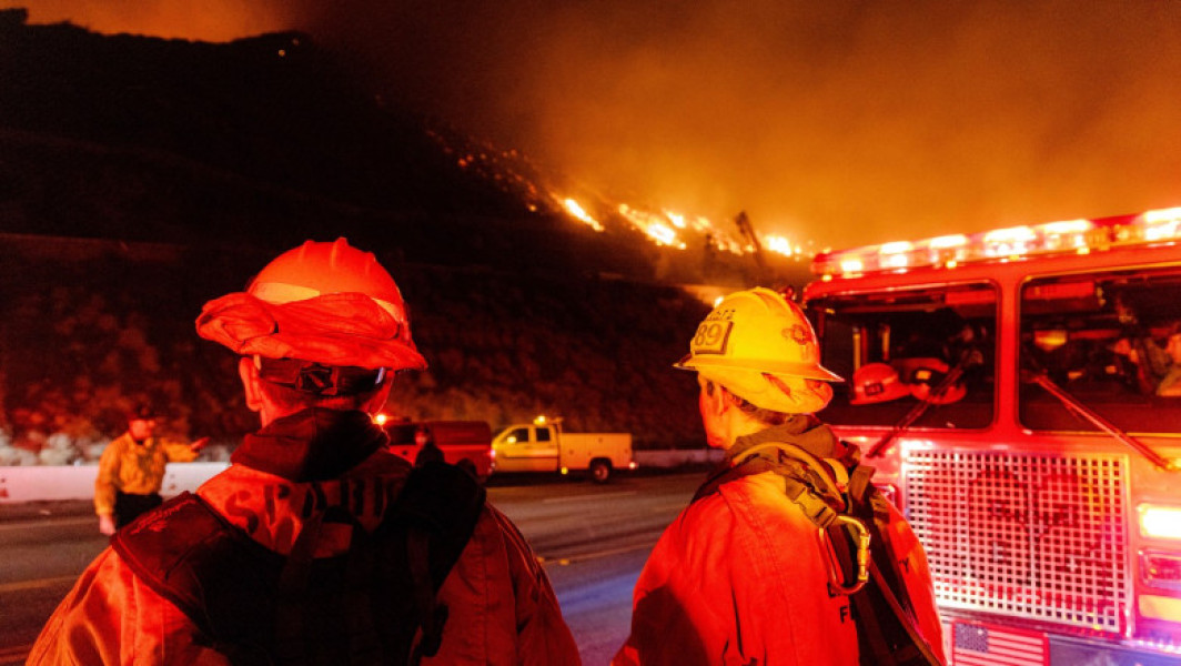 Incendiul "Madre", cel mai mare din anul acesta în California, continuă să facă ravagii