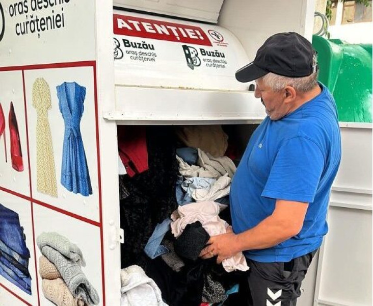 Județul Buzău a implementat sisteme noi pentru colectarea deșeurilor textile