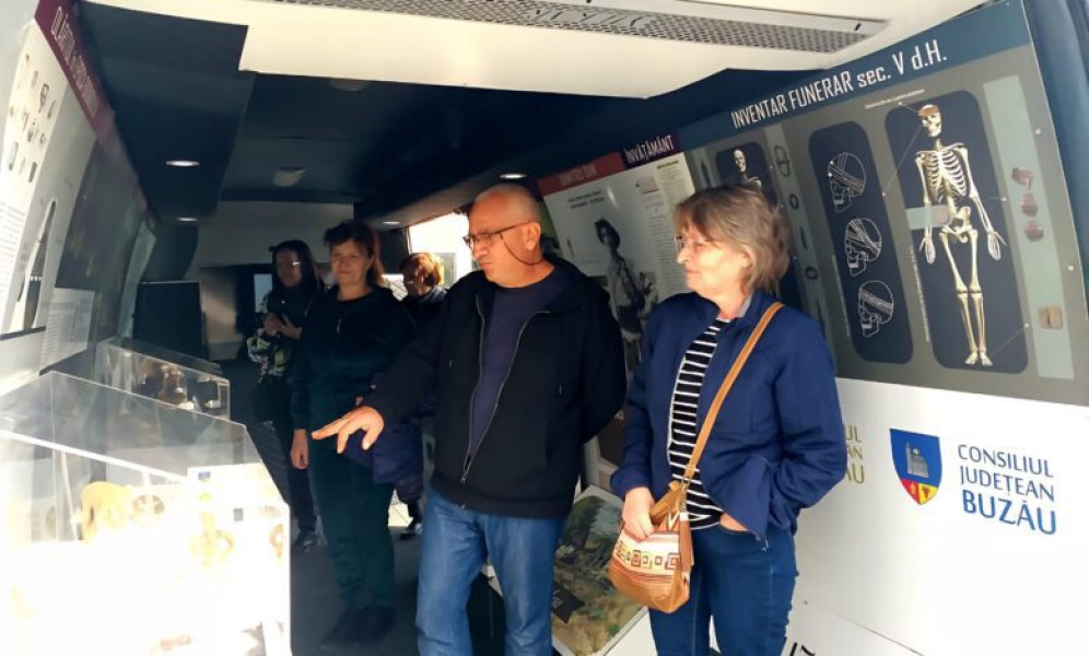 Muzeul Mobil ajunge la Festivalul Cârnaților de Pleșcoi în județul Buzău