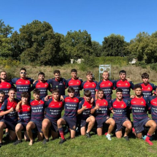 Tinerii de la SCM Gloria Buzău încep sezonul de rugby cu o victorie clară în Moldova