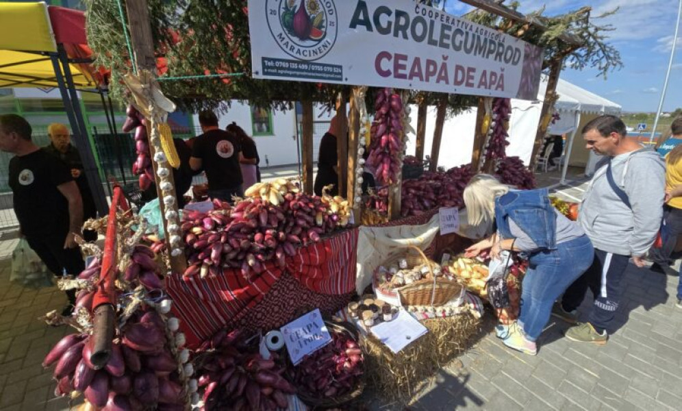 Festivalul Cepei Roșii din Mărăcineni, un succes după patru mandate de așteptare