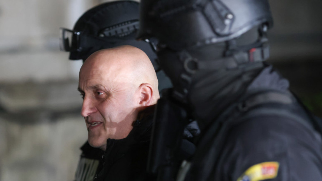 Procurorul general investighează intrarea armelor și banilor la Horațiu Potra în România