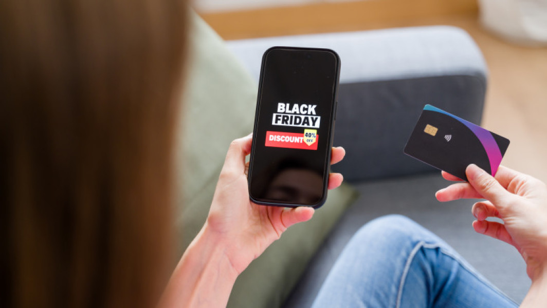Black Friday 2025: cumpărători sfătuiți să verifice reducerile autentice și să evite capcanele online