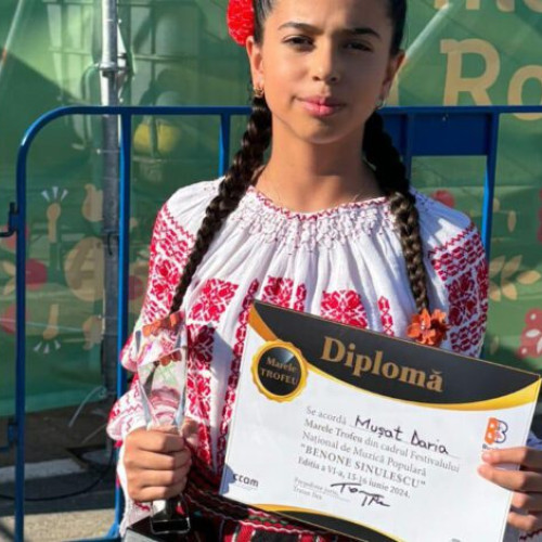 Daria Musat a castigat Trofeul Festivalului National Concurs de Muzica Populara &quot;Benone Sinulescu&quot;