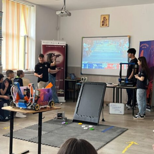 Colegiul National „Bogdan Petriceicu Hasdeu” organizează tabere de robotică pentru elevii din mediul rural
