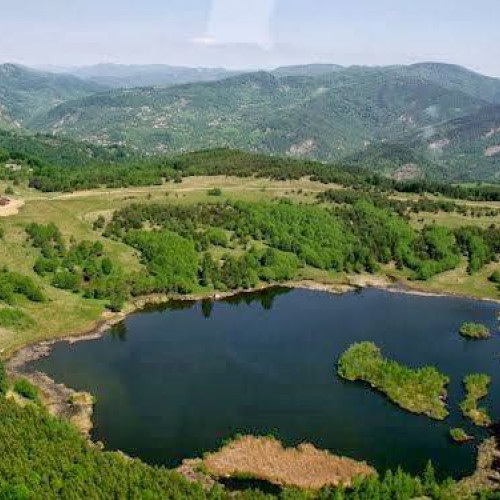 Lacul Meledic și Peștera 6S, atracții de poveste din județul Buzău